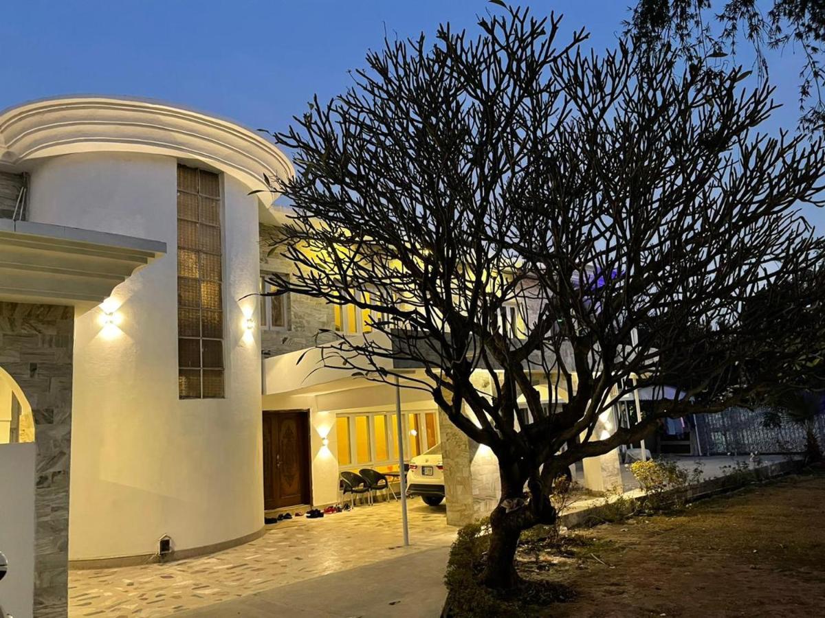 Laca Sa Lodge Opp Canturus Mall Islamabad Eksteriør bilde