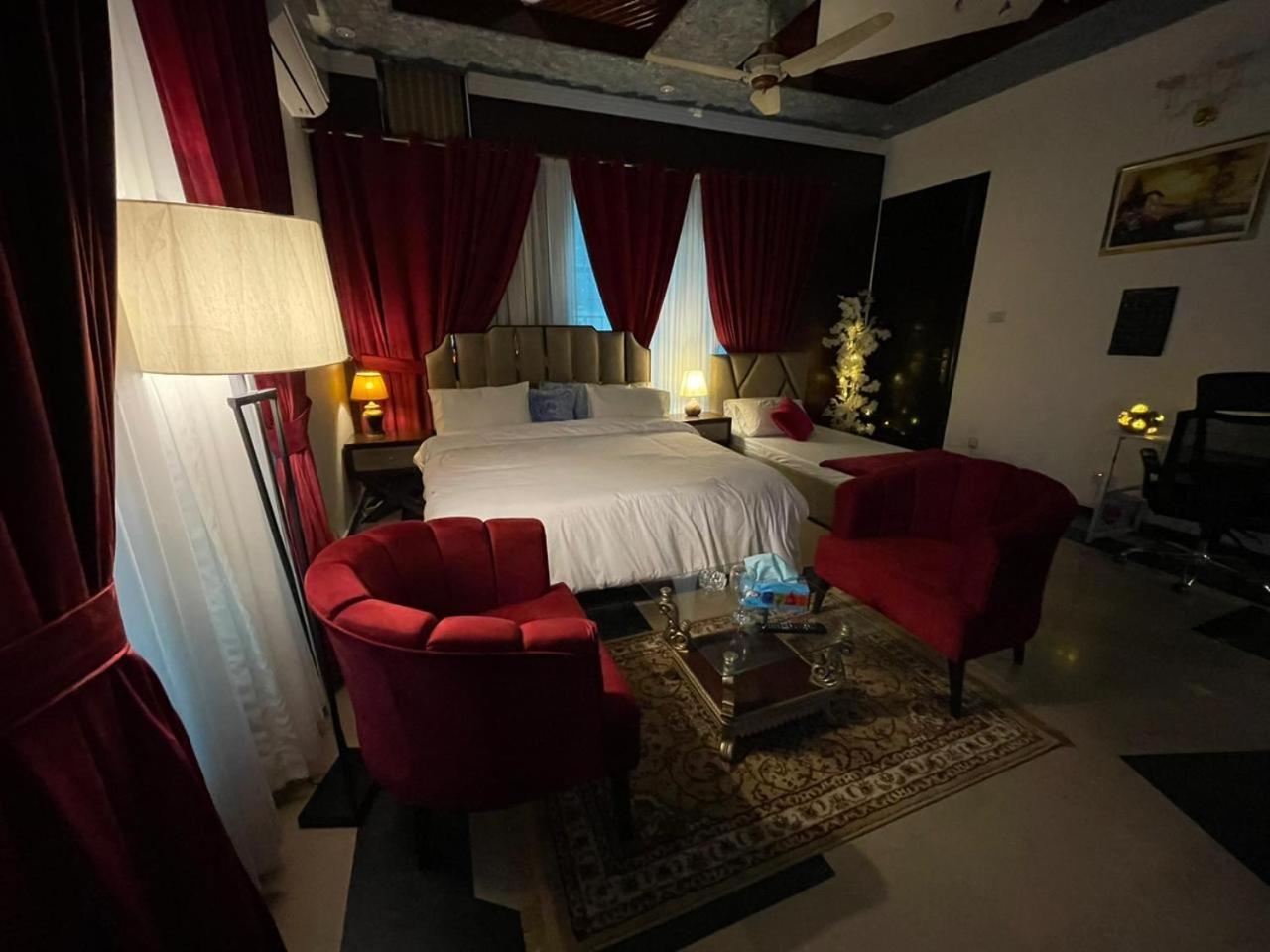 Laca Sa Lodge Opp Canturus Mall Islamabad Eksteriør bilde