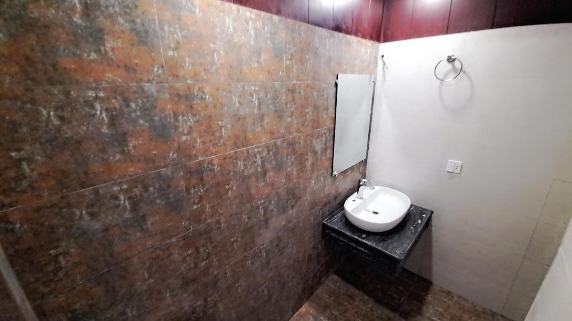 Laca Sa Lodge Opp Canturus Mall Islamabad Eksteriør bilde