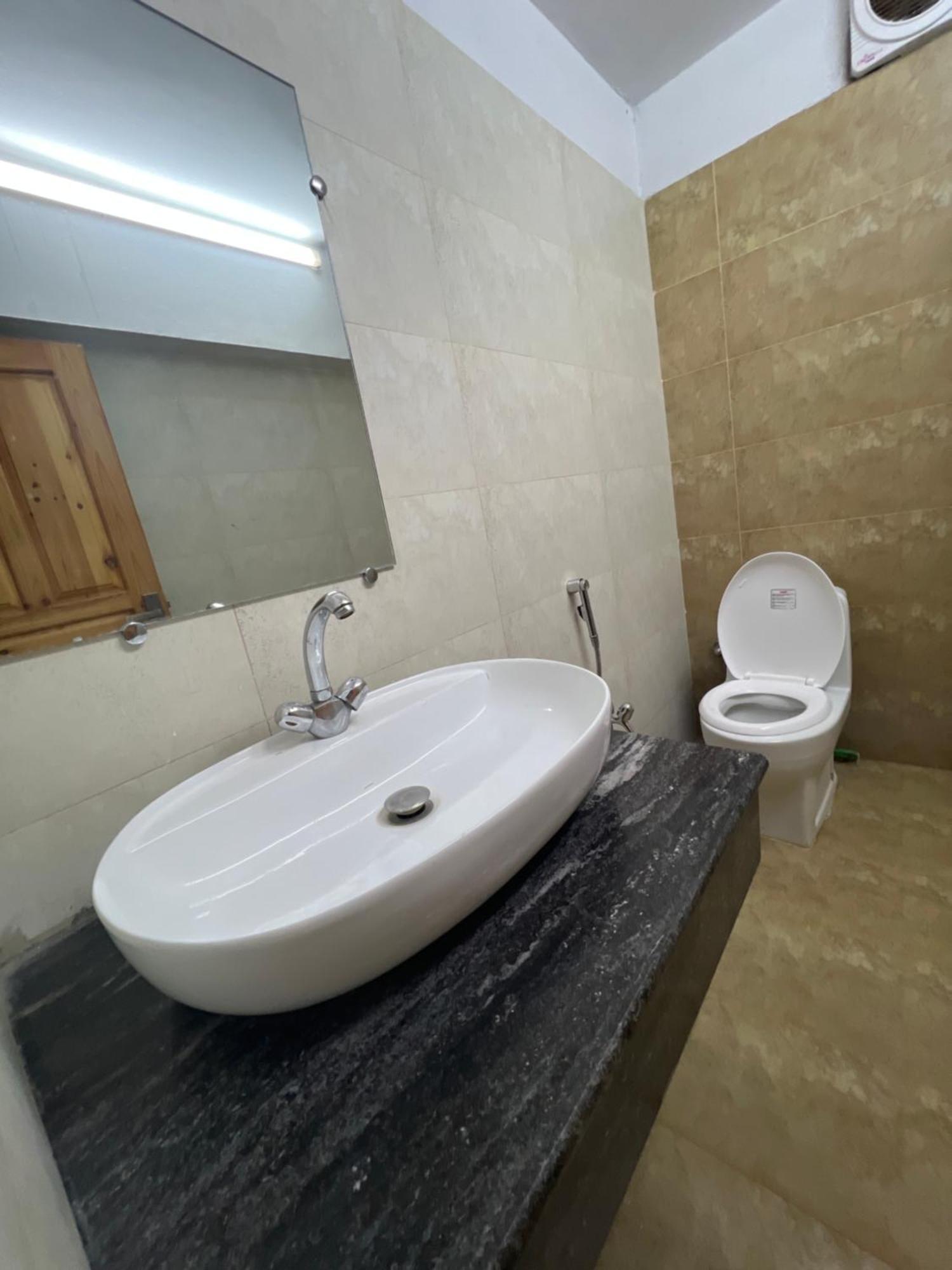Laca Sa Lodge Opp Canturus Mall Islamabad Eksteriør bilde